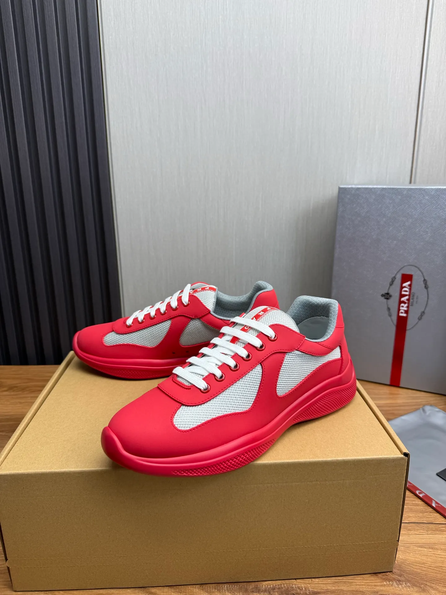 Men's shoes 640💰 [PRADA] Hot selling items🔥Must be recommended every day~~ Official website synchronized, 1:1 high quality shipments✔️ Imported cowhide fabric, rubber material + cowhide lining, original bottom, high-end airplane box packaging🎁 38-45 (38.45 custom-made, non-returnable)
